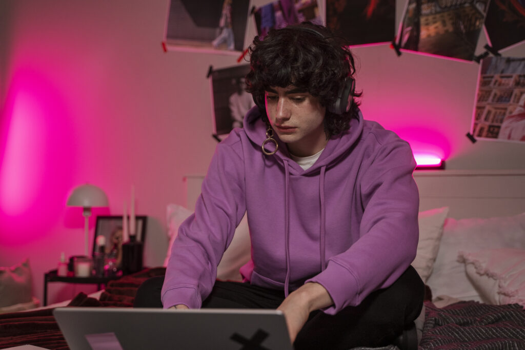 Pós EAD: Como Gamers Transformam Paixão em Carreira Lucrativa