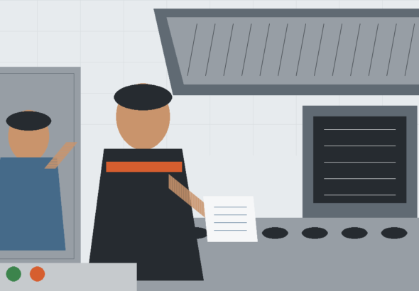 Manutenção preventiva de cozinha industrial com técnicos inspecionando equipamentos